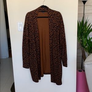 Long sweater. Leopard print